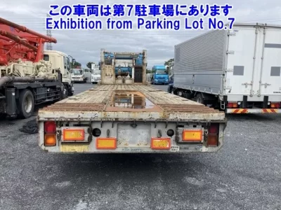 Nissan TRUCK