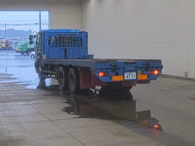 Nissan TRUCK