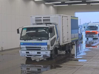Mitsubishi FUSO FIGHTER