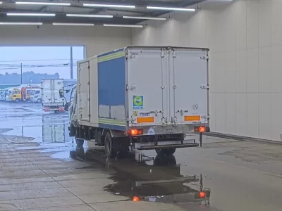 Mitsubishi FUSO FIGHTER
