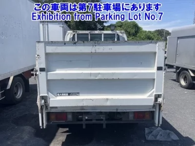 Nissan TRUCK