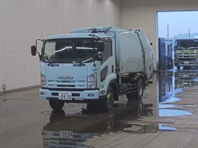 Isuzu FORWARD