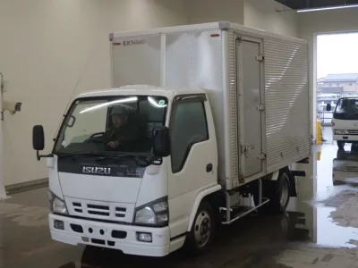 Isuzu ELF
