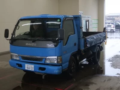Isuzu ELF