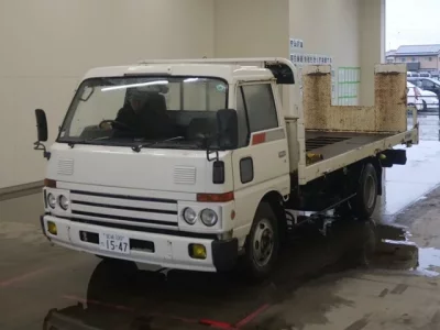 Nissan TRUCK
