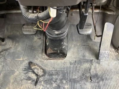 Nissan TRUCK