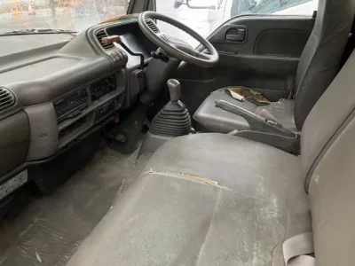 Isuzu TRUCK