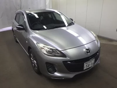 Mazda AXELA