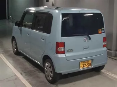 Toyota PIXIS SPACE
