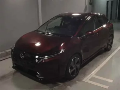 Nissan AURA