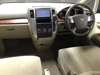 Nissan PRESAGE
