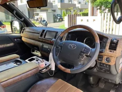 Toyota HIACE VAN