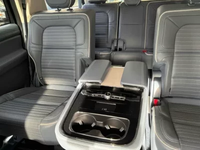 Ford LINCOLN NAVIGATOR