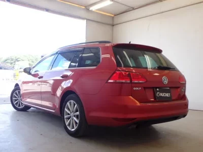 Volkswagen GOLF VARIANT
