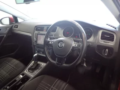 Volkswagen GOLF VARIANT