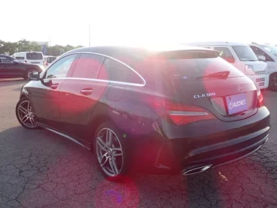 Mercedes-Benz CLA CLASS