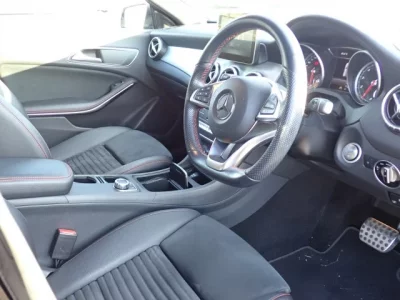 Mercedes-Benz CLA CLASS