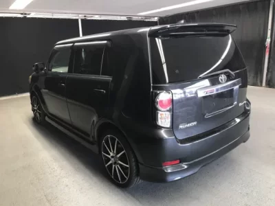 Toyota COROLLA RUMION