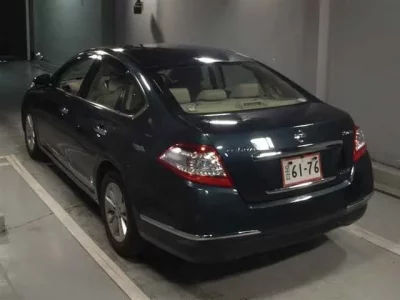 Nissan TEANA