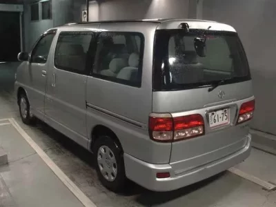 Toyota HIACE REGIUS