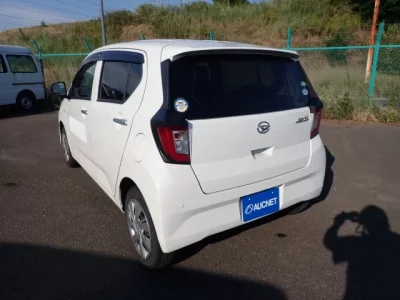 Daihatsu MIRA E S