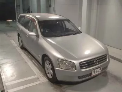 Nissan STAGEA