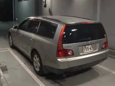 Nissan STAGEA