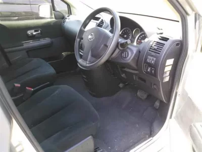 Nissan LAFESTA