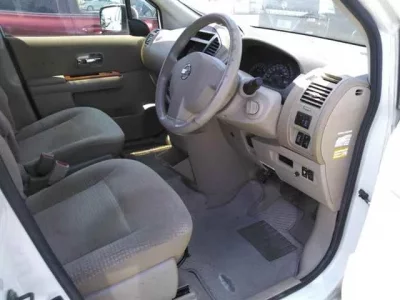Nissan LAFESTA