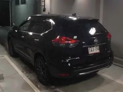 Nissan X-TRAIL