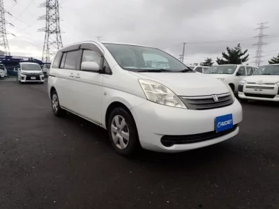 Toyota ISIS