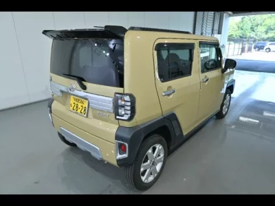 Daihatsu TAFT