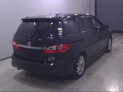 Nissan LAFESTA