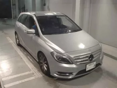Mercedes-Benz B CLASS