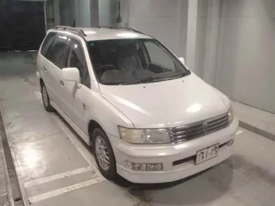 Mitsubishi CHARIOT GRANDIS