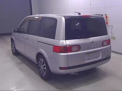 Nissan LAFESTA