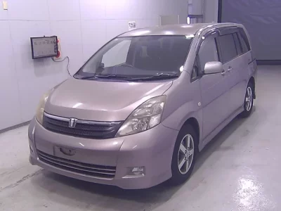 Toyota ISIS