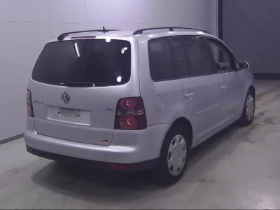 Volkswagen GOLF TOURAN