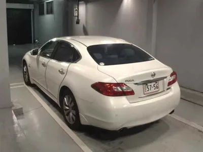 Nissan FUGA
