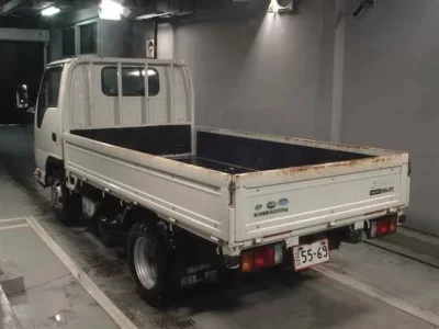 Isuzu ELF