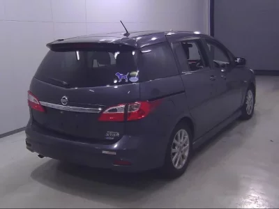 Nissan LAFESTA