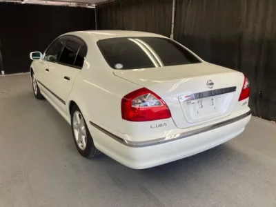 Nissan CIMA