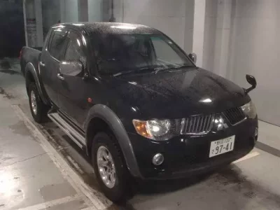 Mitsubishi TRITON