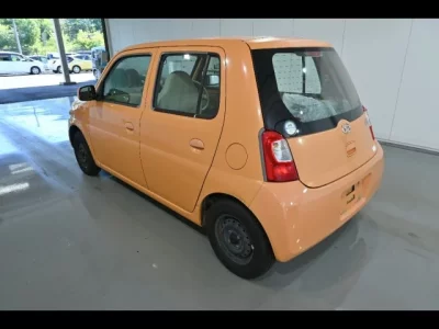 Daihatsu Esse