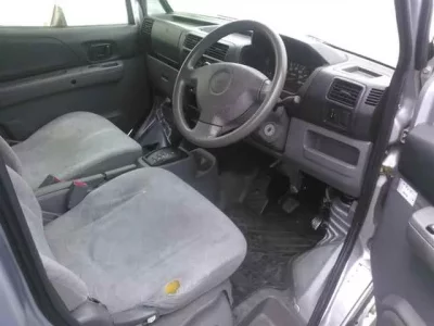 Nissan CLIPPER VAN