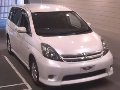 Toyota ISIS