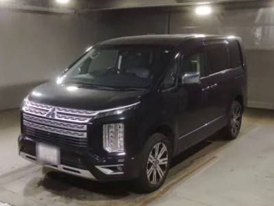 Mitsubishi DELICA D5