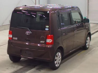 Toyota PIXIS SPACE