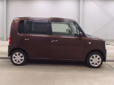 Toyota PIXIS SPACE