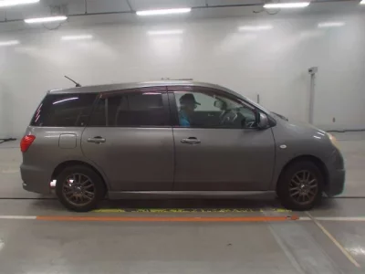 Nissan WINGROAD